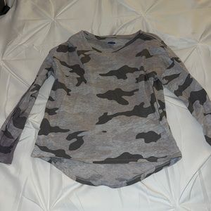 Light weight long sleeve shirt